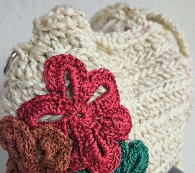 BOLSA DE CROCHÊ FLORES