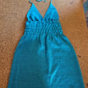 Vestido azul de crochê