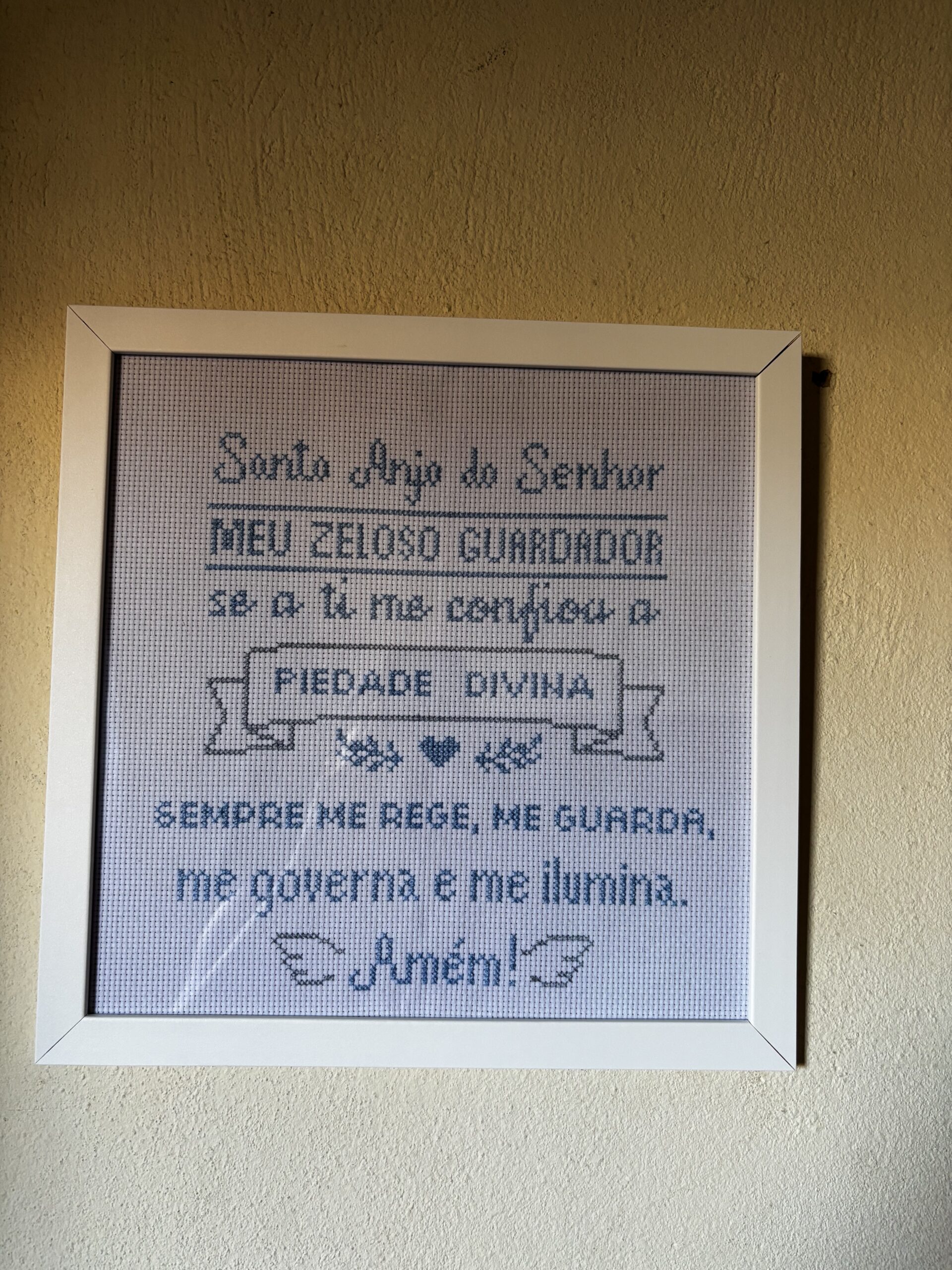 Quadro Santo Anjo em Ponto Cruz - 30x30cm - Image 4