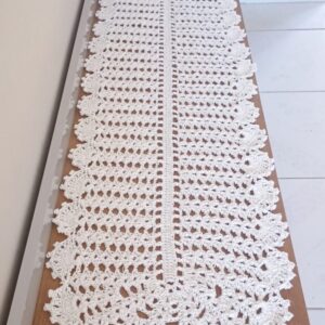 Caminho de mesa Crochê artesanal Refinado e Exclusivo