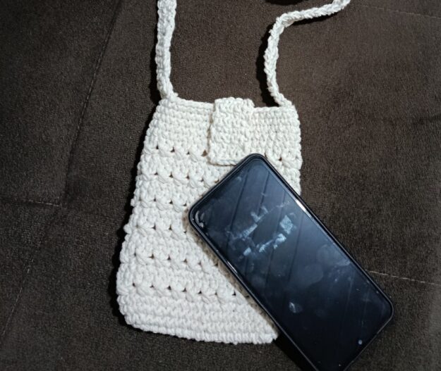 Bolsinha porta celular